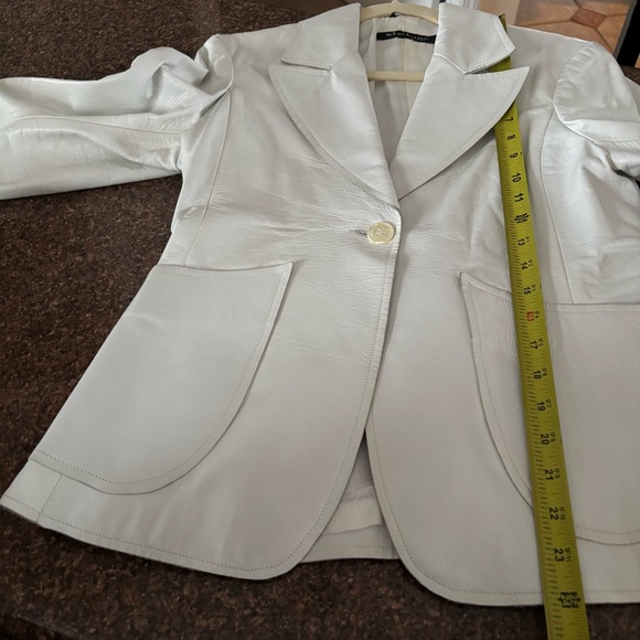 MACKAGE CANADA LADIES WHITE LEATHER JACKET-M-VINTAGE-80’s vibe - Picture 12 of 13